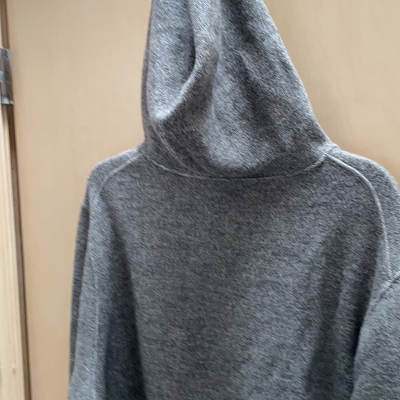 Louis Vuitton hoodie - Picture 6 of 10